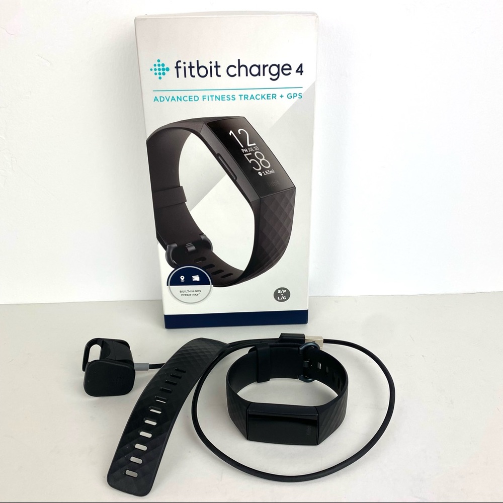 FitBit Charge 4 Fitness Tracker & GPS Smart Watch Pedometer Black Bands S & L